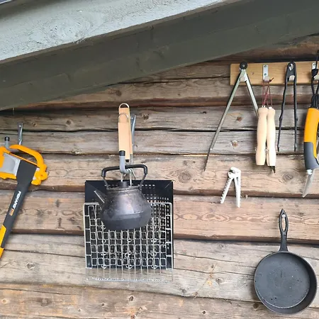 Saunamaailman Tentsile Puumajoitus, Laavu & Pahkasauna Lyxtält